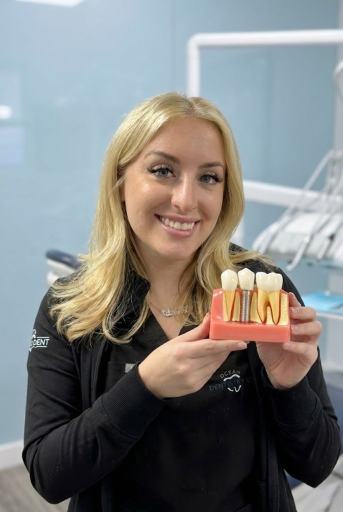 Complimentary 3D Cosmetic or Dental Implant Consultation Complimentary 3D Cosmetic or Dental Implant Consultation with Ocean Dentistry Co in Ocean Township NJ